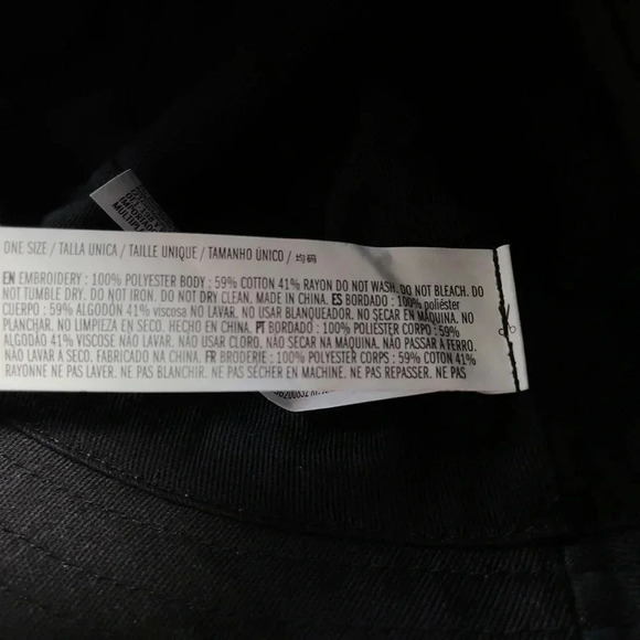 UNBRANDED | CHERRY EMBROIDERED BUCKET HAT - Picture 5 of 9